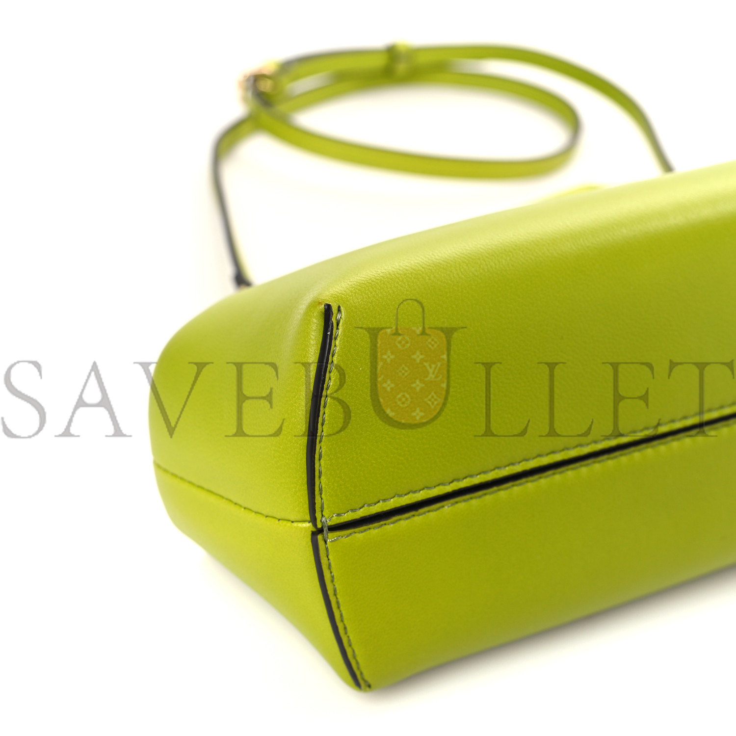FENDI SHINY NAPPA SMALL FENDI FIRST WASABI (28*20*11cm) FENDI SHINY NAPPA SMALL FENDI FIRST WASABI (28*20*11cm)