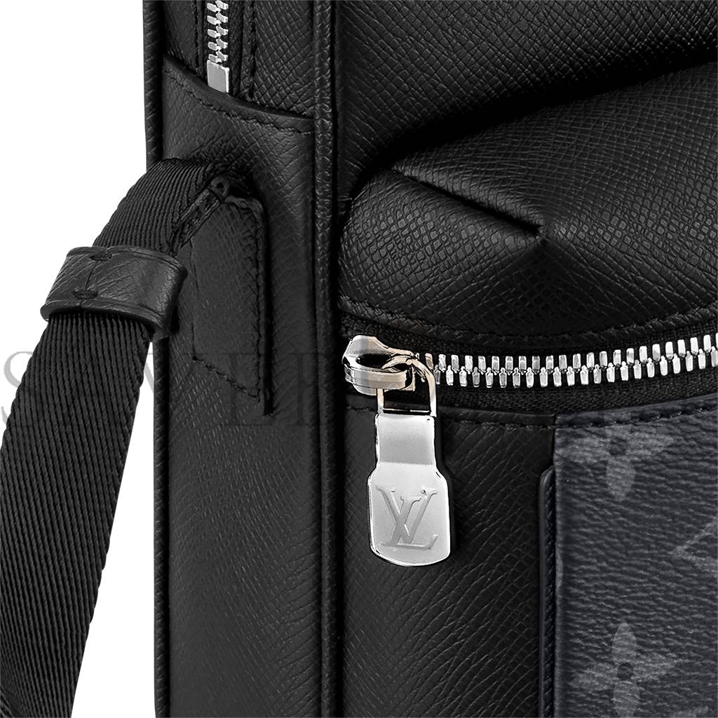 LOUIS VUITTON OUTDOOR MESSENGER M30233 (29.5*20*10.5cm)