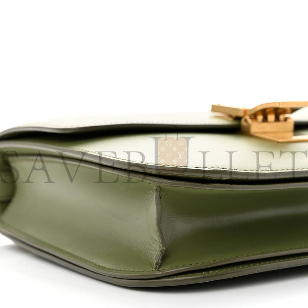 CELINE BOX CALFSKIN CLASSIC BOX MEDIUM FLAP BAG ARMY GREEN (23*18*6cm) CELINE BOX CALFSKIN CLASSIC BOX MEDIUM FLAP BAG ARMY GREEN (23*18*6cm)